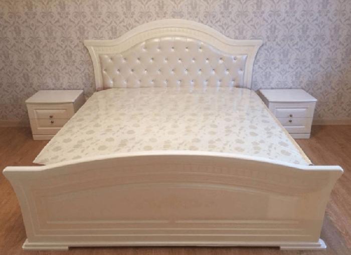 Кровать двуспальная Венера (СМ 160х200) с основанием ( 160х200 , ЛДСП/МДФ/экокожа , ясень-белый перламутр , без подъемного мех. , без ящиков , без матраса (Слониммебель) )